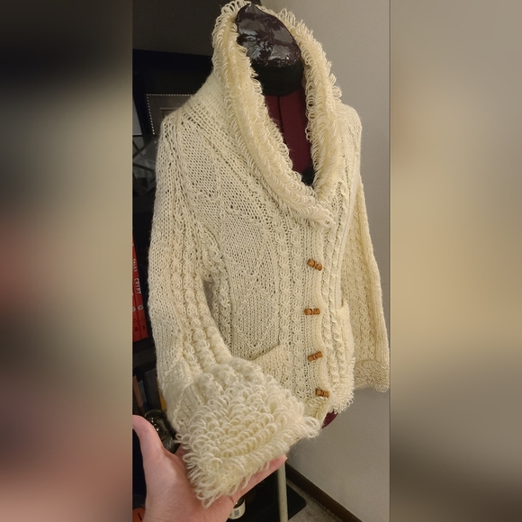 Vtg. 70's Handmade Wool Cardigan - Picture 5 of 6